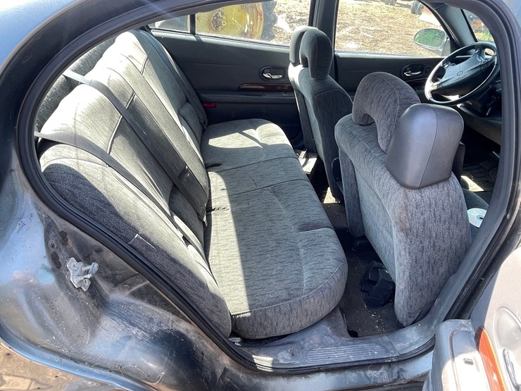 #4682-•-2005-buick-lesabre-(no-title,-for-parts)-image-27