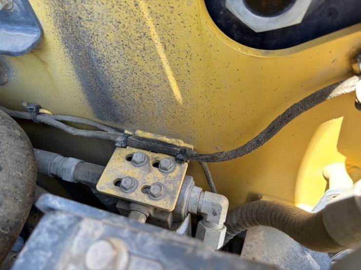 2018-yanmar-s220r-image-47