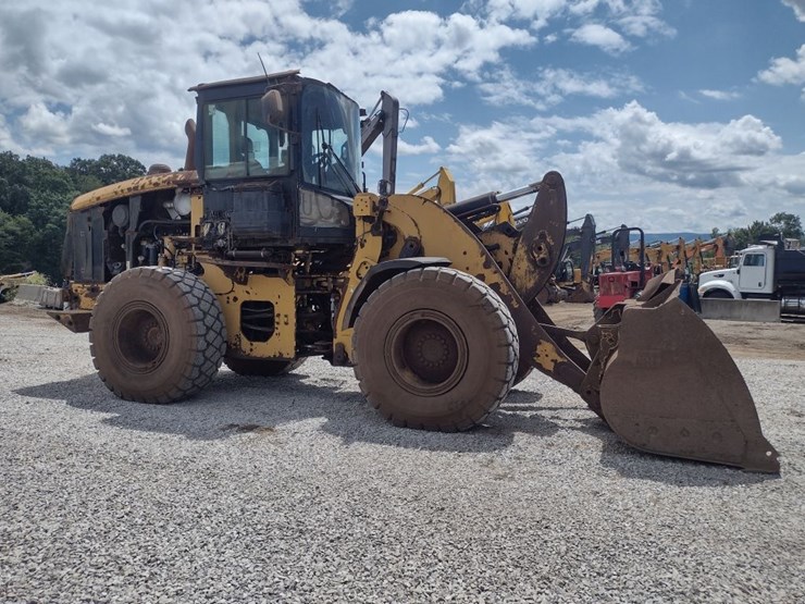 caterpillar-930k-image-3