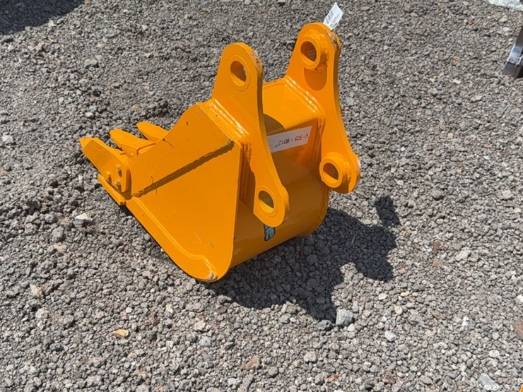 caterpillar-305-image-3