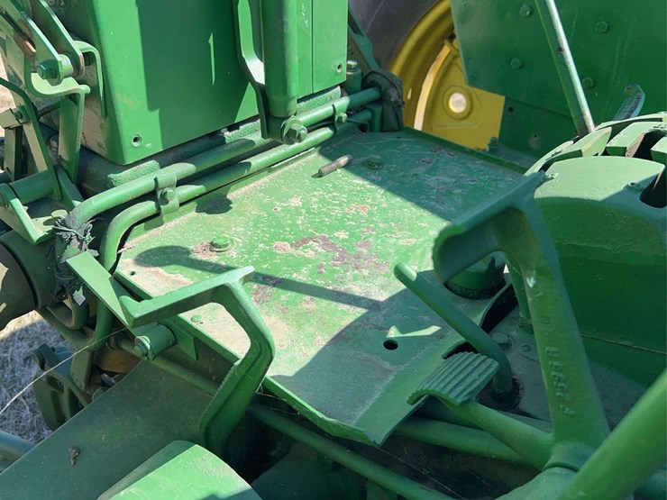 john-deere-620-image-37
