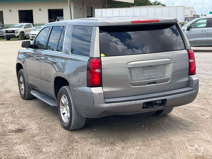 2018-chevrolet-tahoe-image-4