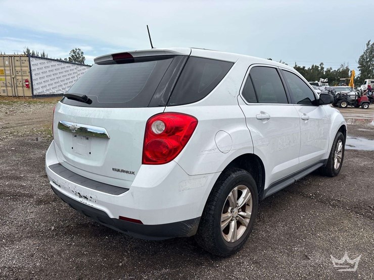 2015-chevrolet-equinox-image-2