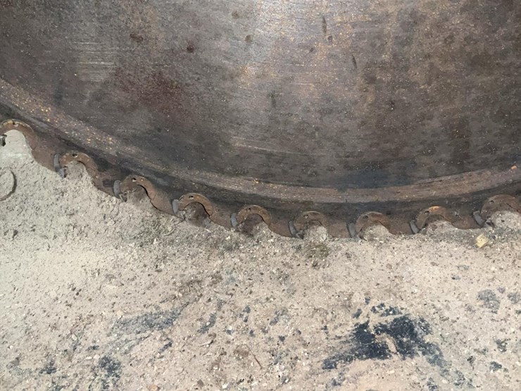 #176-•-56”-circular-saw-blade-image-6