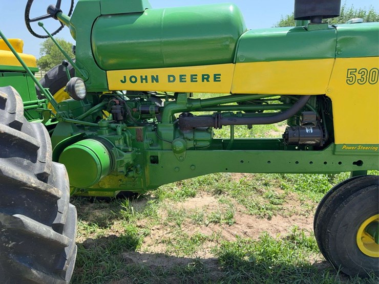 john-deere-530-image-25