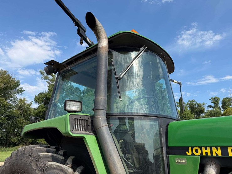 1992-john-deere-4760-image-45