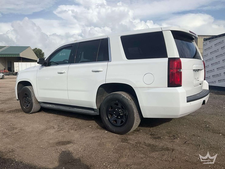 2020-chevrolet-tahoe-image-4