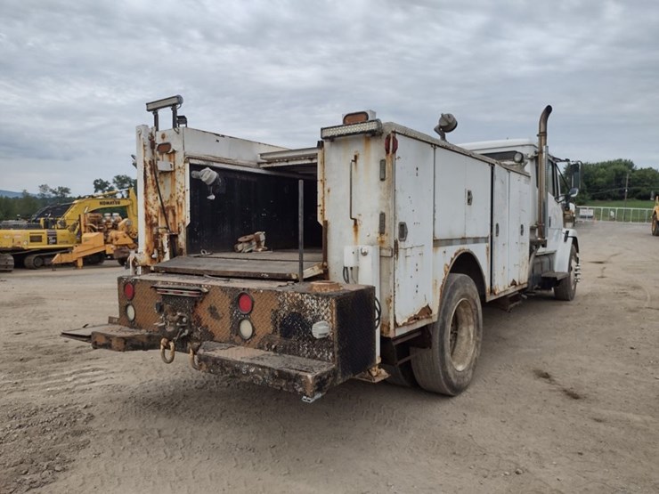 freightliner-fl70-image-44