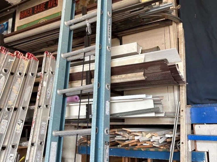 werner-extension-ladder,-20-ft.-image-1