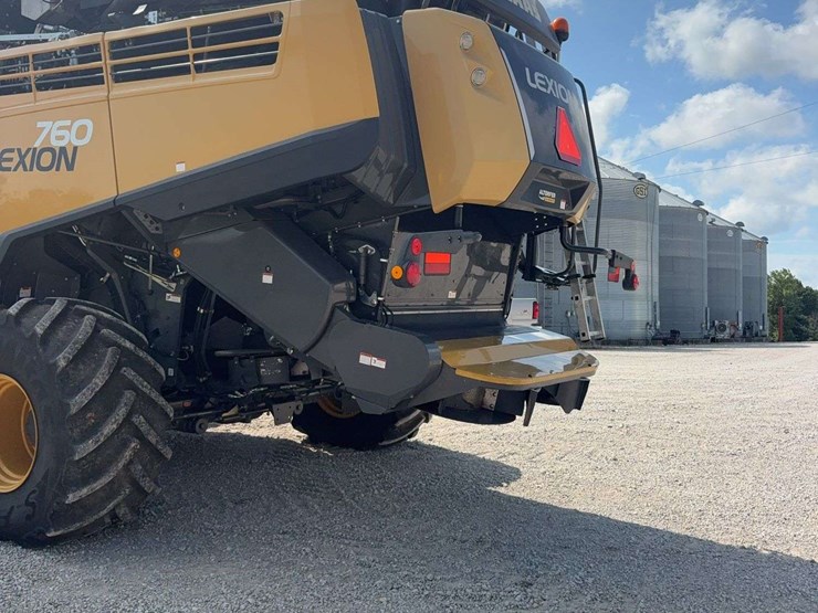 2021-claas-lexion-760-image-19