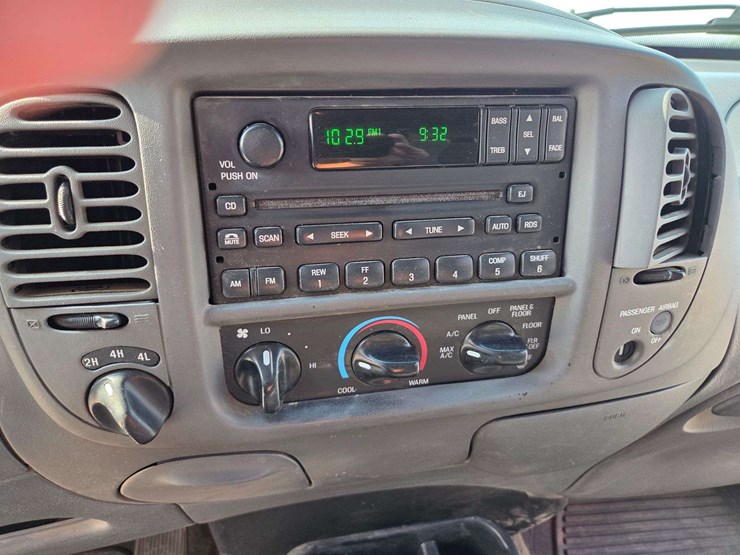 2002-ford-f150-image-24