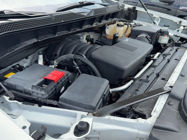 2020-chevrolet-1500-image-22