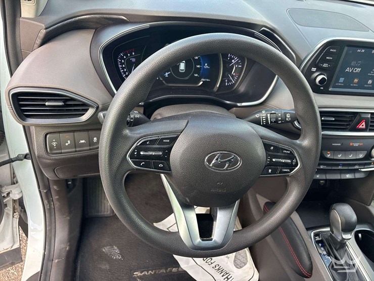 2019-hyundai-santa-fe-image-12