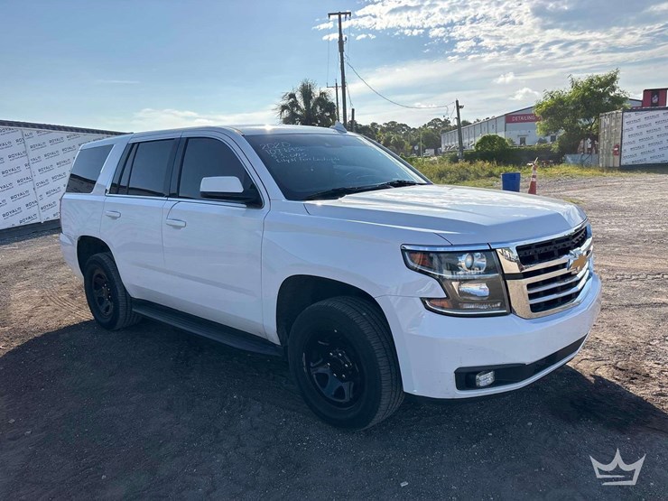 2020-chevrolet-tahoe-image-3
