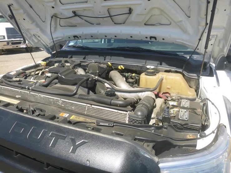 2011-ford-f450-image-17