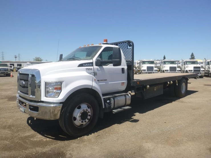 2017-ford-f650-image-1