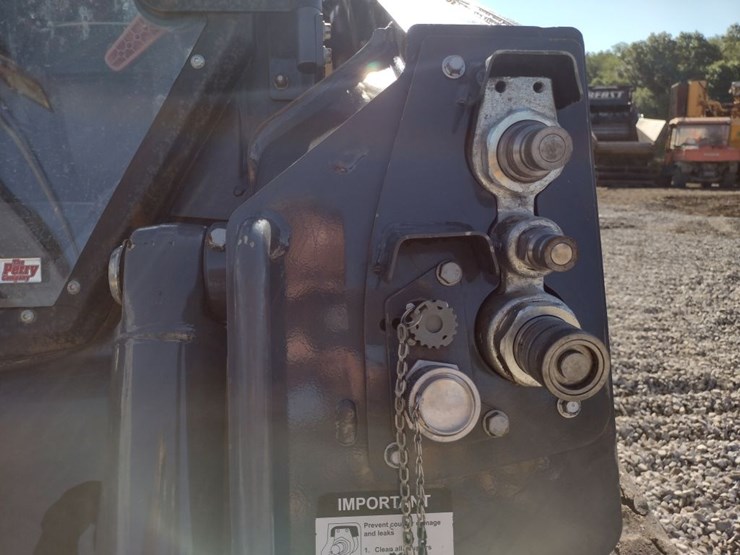 deere-317g-image-22
