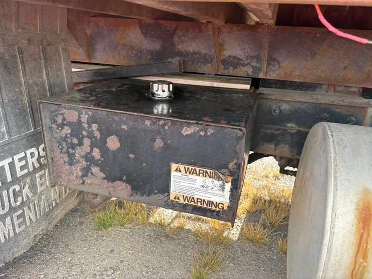 1986-mack-valueliner-image-45