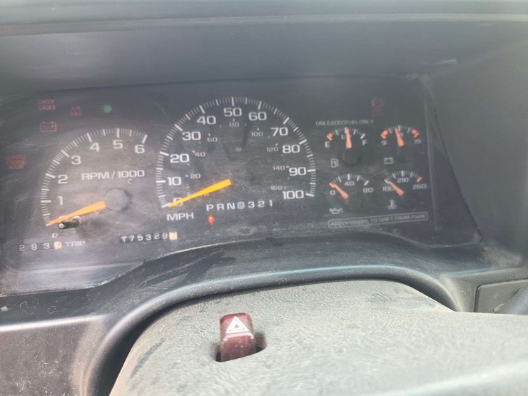 1999-chevrolet-1500-image-18