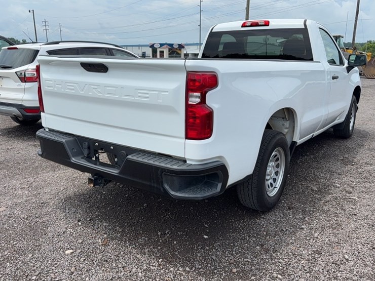 2021-chevrolet-1500-image-8
