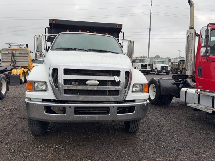 2007-ford-f750-image-2