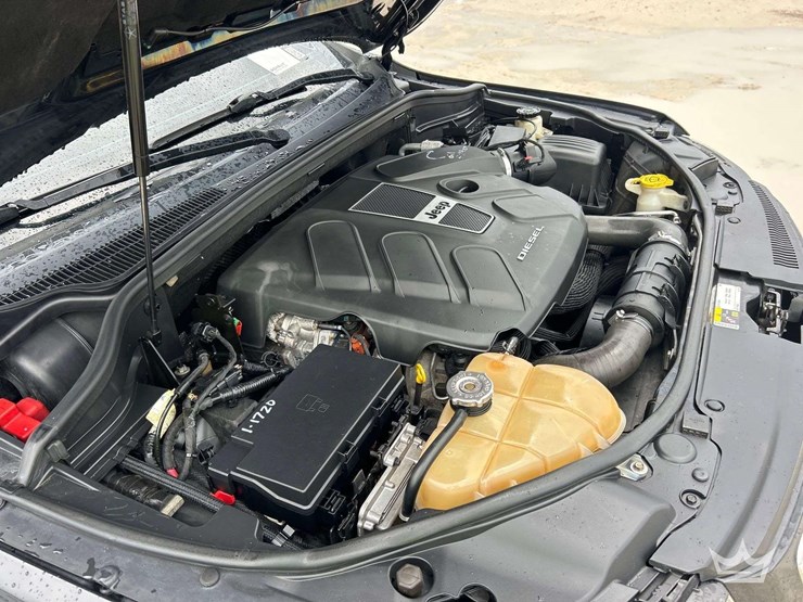2014-jeep-grand-cherokee-image-9
