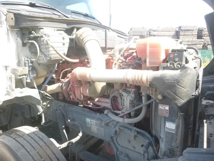 2017-kenworth-t880-image-17