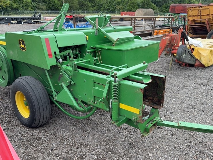 john-deere-348-image-6