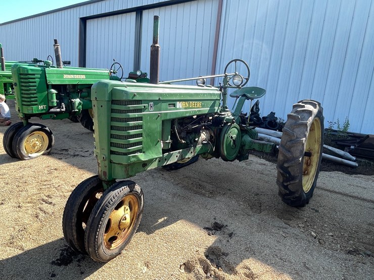 john-deere-h-image-1