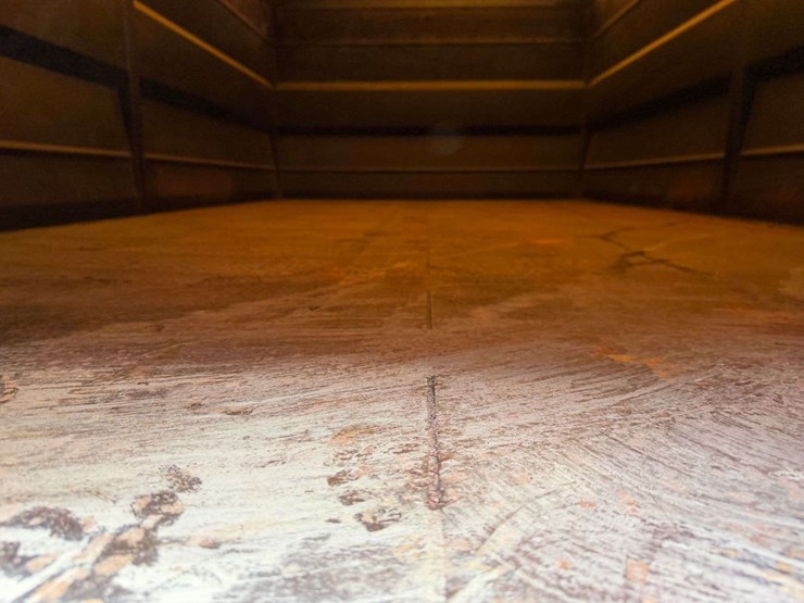 1979-ihc-1700-single-axle-grain-truck,-15’-steel-box-with-622-schwarts-hoist,-steel-floor,-136k-mile-image-26