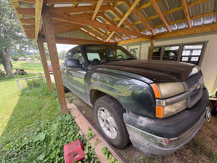 2005-chevrolet-1500-image-1