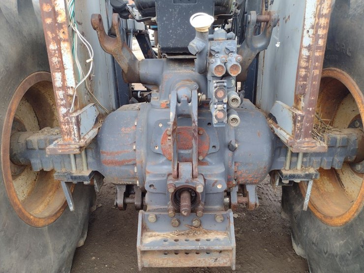 new-holland-7610s-image-33