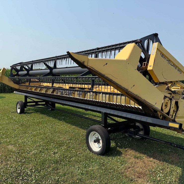 NEW HOLLAND 973