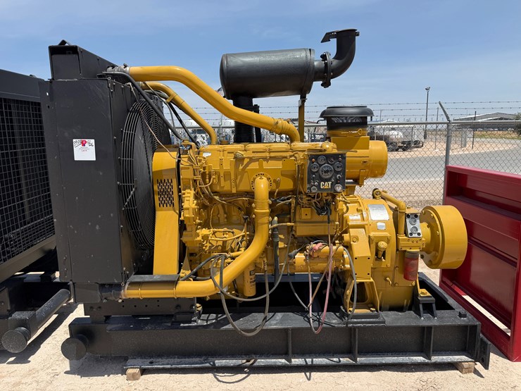 caterpillar-c15-image-2