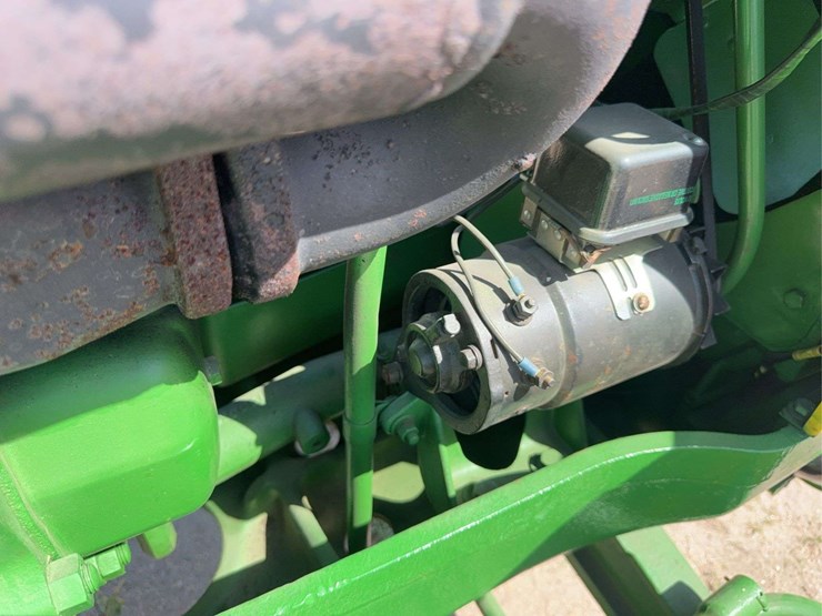 john-deere-620-image-33