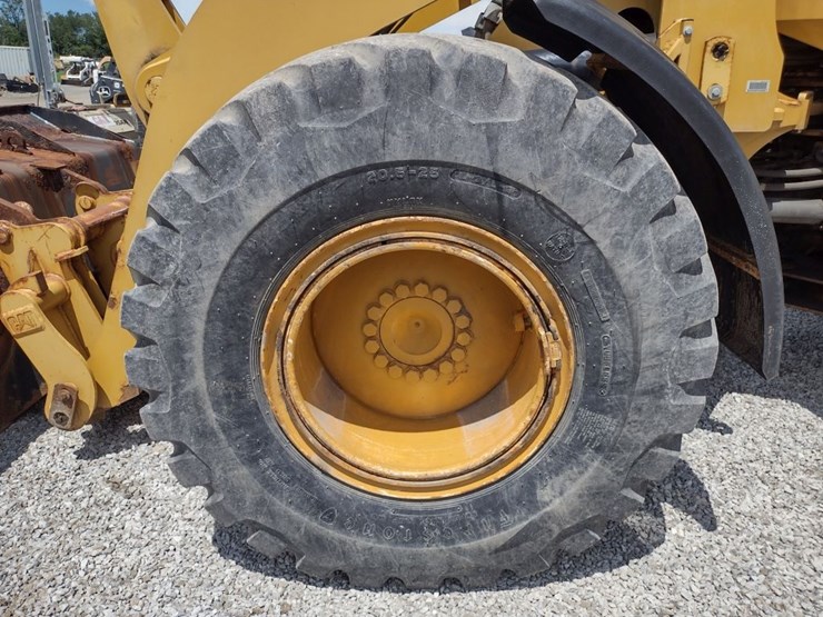 caterpillar-928h-image-18