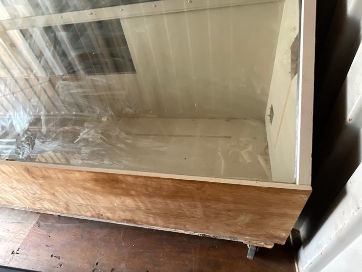 #4705-•-wooden-display-case-image-12