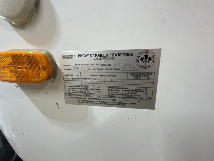 #7001-•-2018-escape-5.0-ta-5th-wheel-camper-(has-mn-title-in-dealy)-image-16