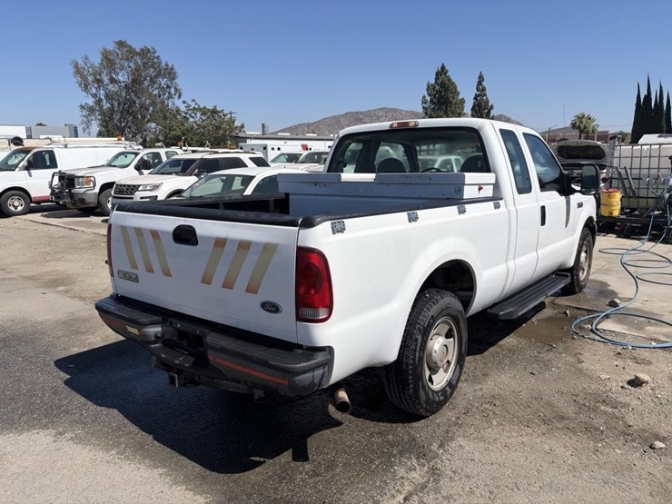 2006-ford-f250-image-3