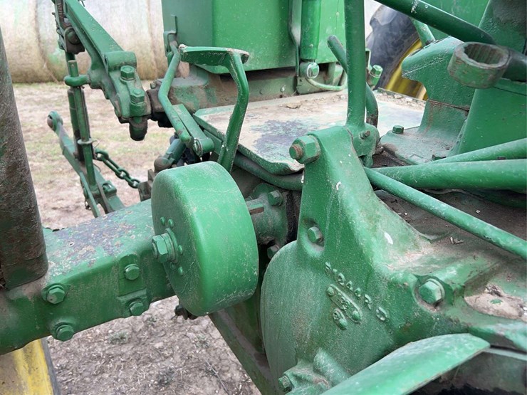john-deere-70-image-32