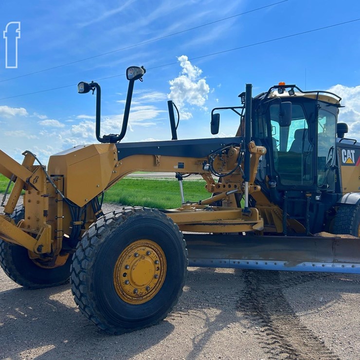 2011 CATERPILLAR 140M2 AWD