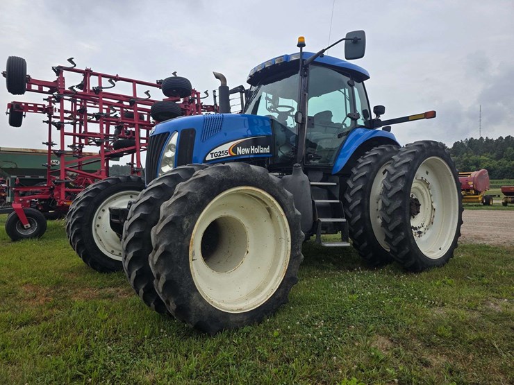 2006-new-holland-tg255-image-2