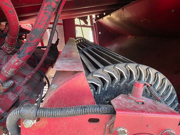 1994-case-ih-1688-image-81
