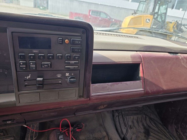 1989-chevrolet-cheyenne-3500-image-26