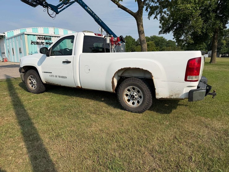 2008-gmc-sierra-1500-image-3