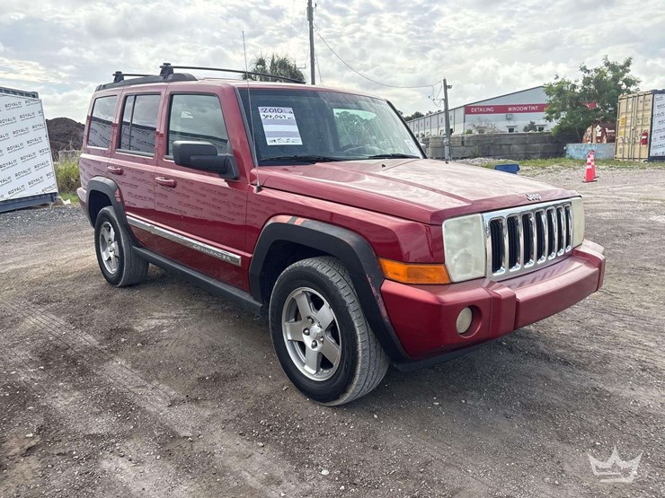 2010-jeep-commander-image-2
