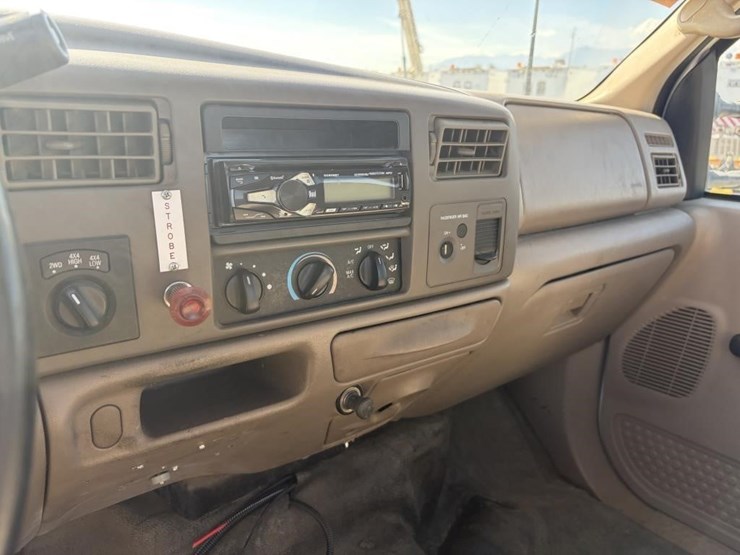 2002-ford-f350-image-17