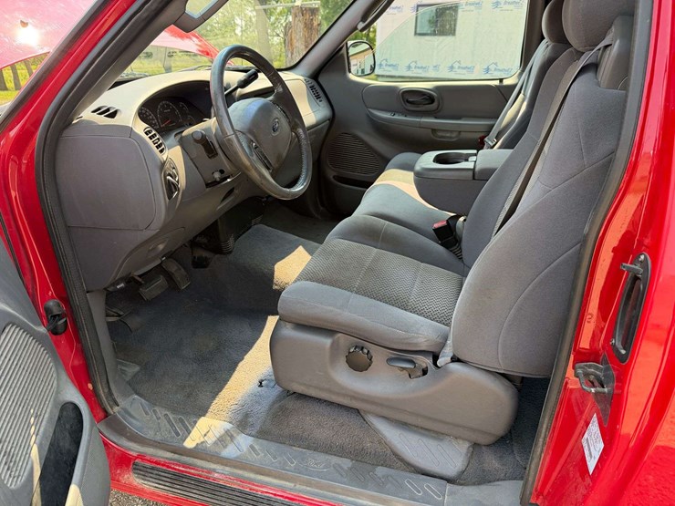 2004-ford-f150-image-42