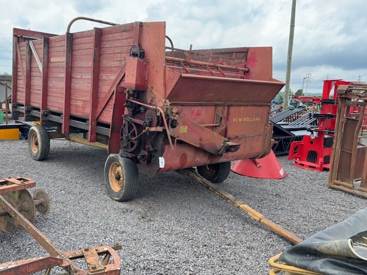 new-holland-m7-image-2