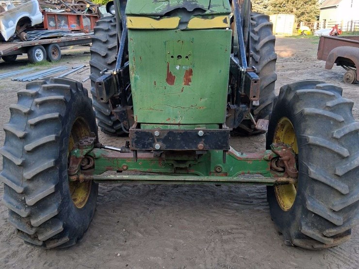 1982-john-deere-2940-image-7